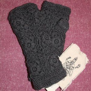 💥 HM Nepalese Crochet Wool Handwarmers Smoke